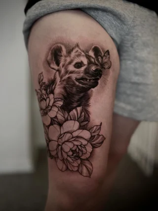 Instagram post from dq_tattoo.dk. This post is in position 8.