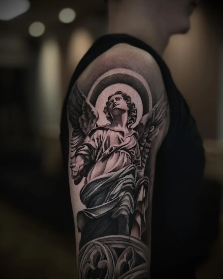 Instagram post from dq_tattoo.dk. This post is in position 2.