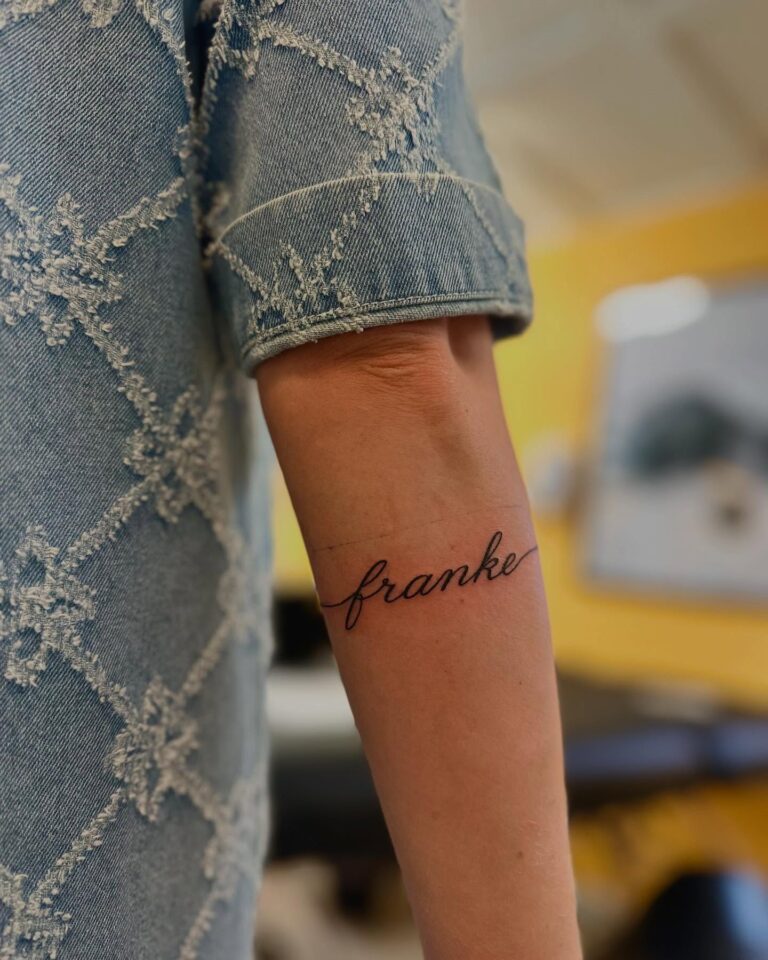 Instagram post from dq_tattoo.dk. This post is in position 6.
