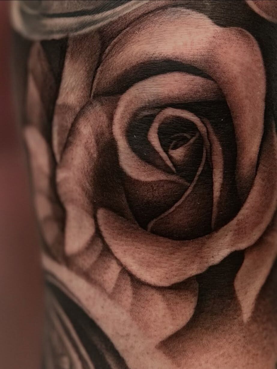 Instagram post from dq_tattoo.dk. This post is in position 1.