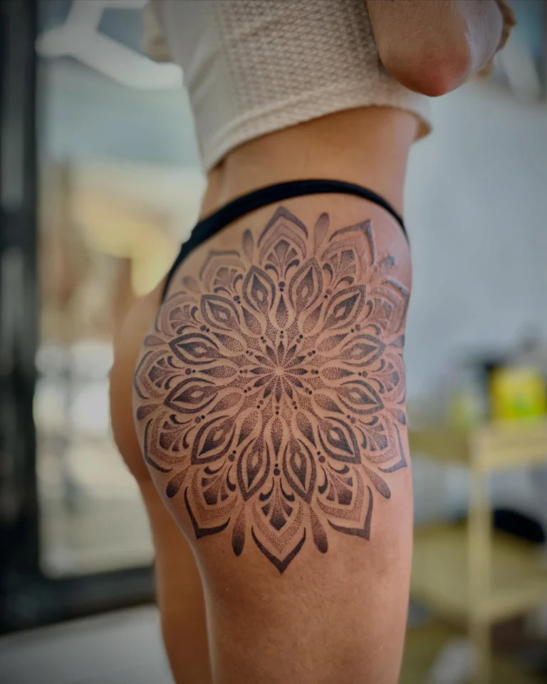 Instagram post from dq_tattoo.dk. This post is in position 1.