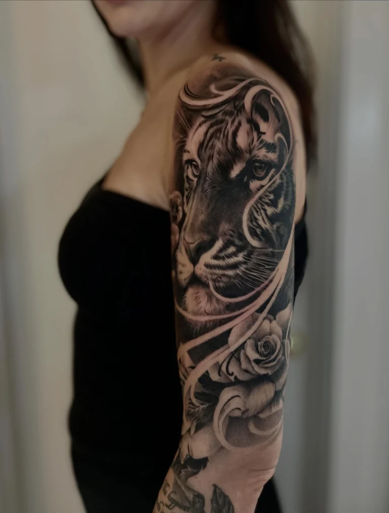 Instagram post from dq_tattoo.dk. This post is in position 2.
