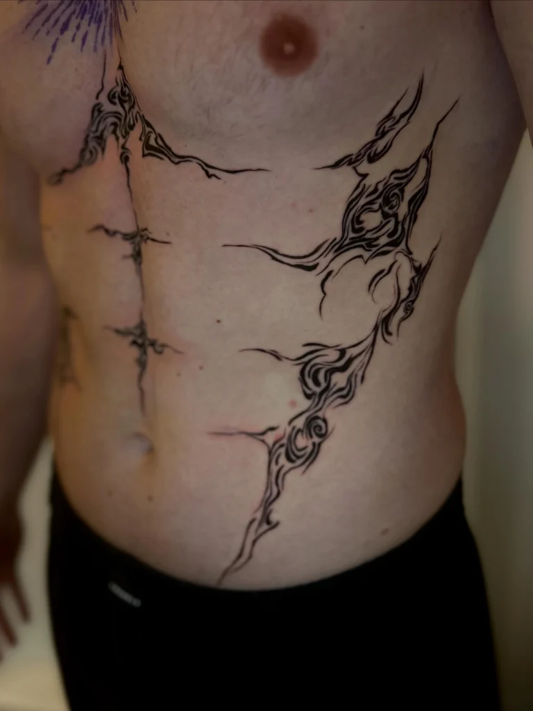 Instagram post from dq_tattoo.dk. This post is in position 1.